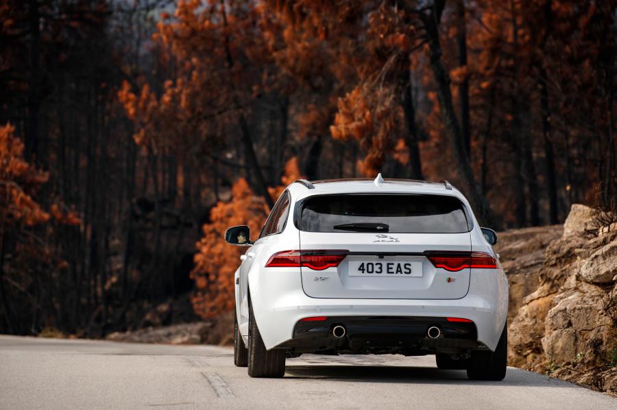  Jaguar XF S Sportbrake 2017 года  (WW) (фото 64 из 67)